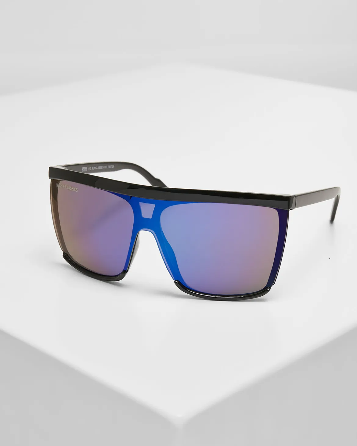 112 Aurinkolasit - Musta